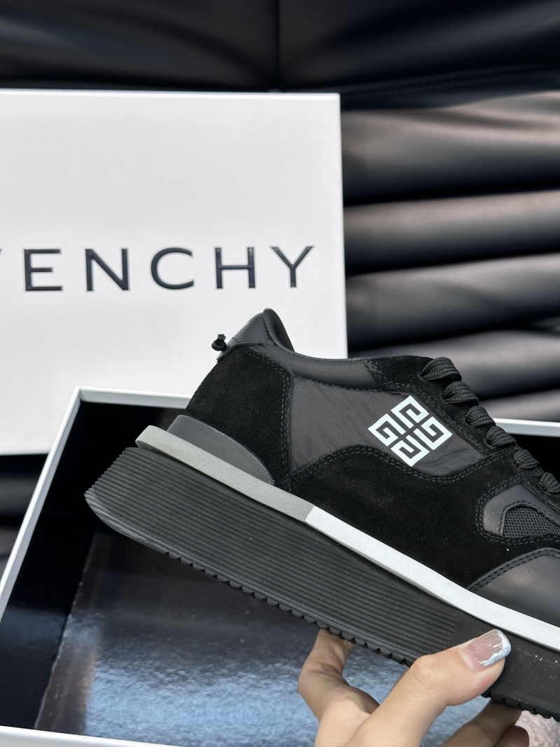 Givenchy Sneakers